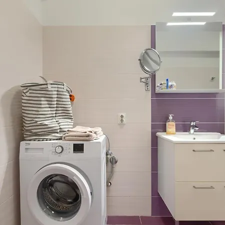 Апартаменты Doris Банджоле