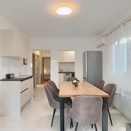 Апартаменты Doris