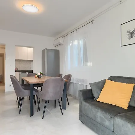 Doris Апартаменты